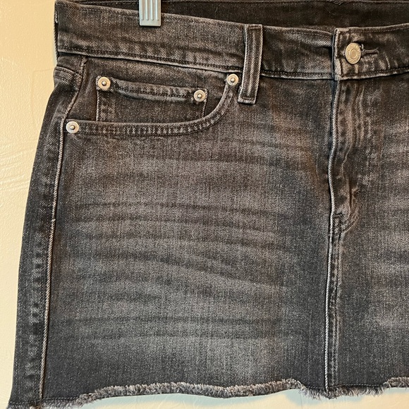 NWOT Black Levi’s Jean skirt - Picture 5 of 6